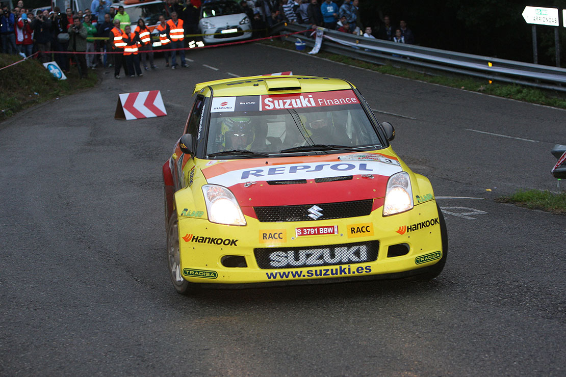 Joan Vinyes-Jordi Mercader abandonan el Rally villa de Llanes.