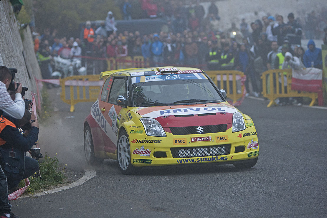 Vinyes-Mercader abandonan el Rally Canarias 2013 siendo líderes de las 2RM.