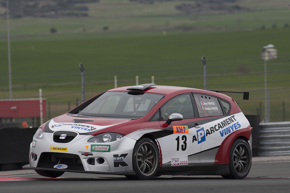 Triomf de Vinyes-Vinyes en el circuit de Navarra.