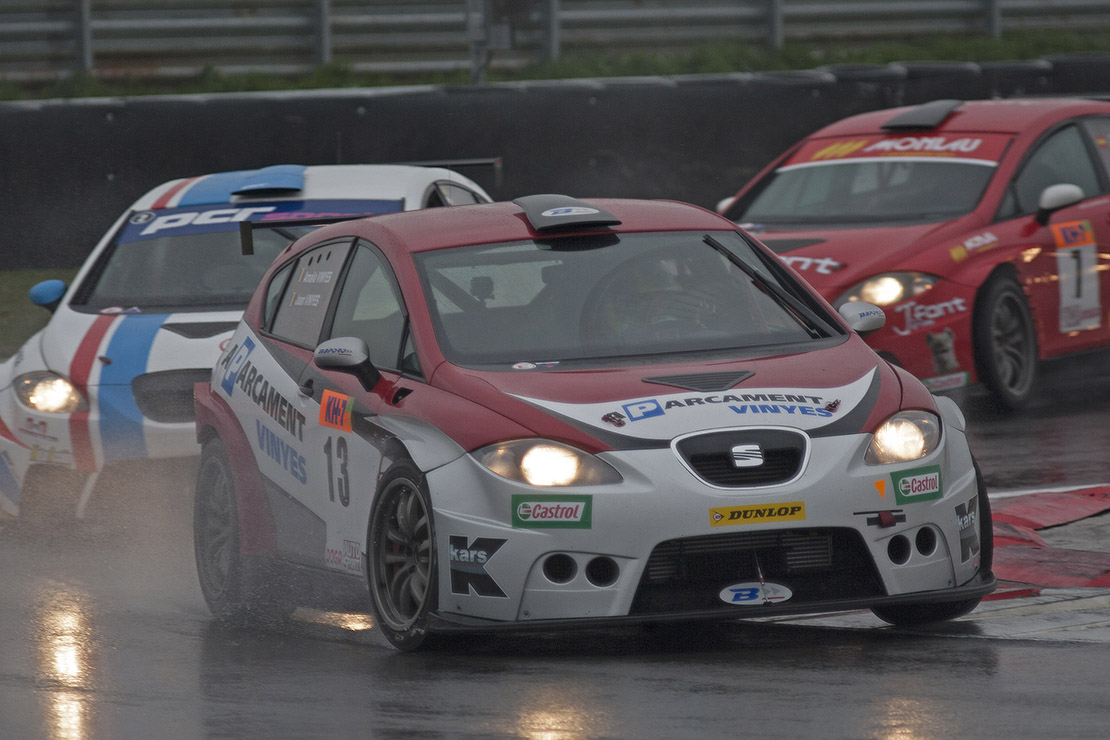 Triunfo de Vinyes-Vinyes en el circuito de Navarra.