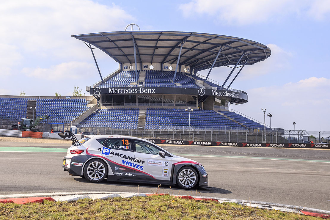 Debut complicat per Amàlia Vinyes en l’EUROCUP Seat León 2014.