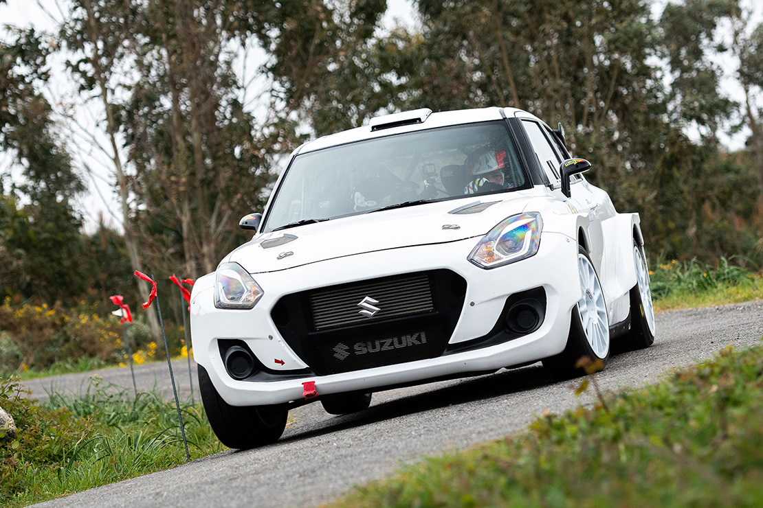 El equipo Suzuki Ibérica se desplazó a Ferrol para hacer su test sobre asfalto.