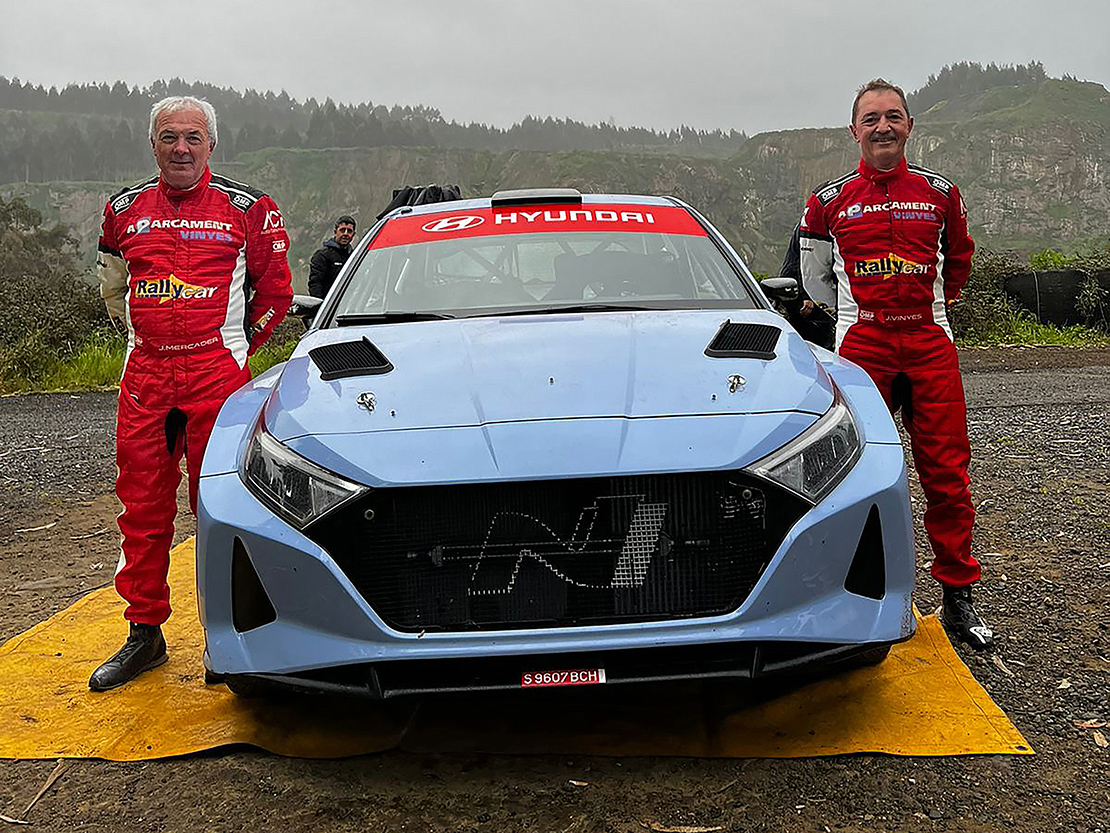 Joan Vinyes – Jordi Mercader li prenen el pols al Hyundai i20 Rally2.