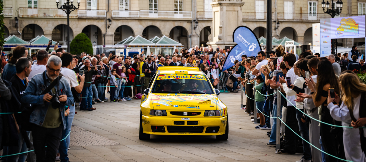 Victòria de Joan Vinyes-Jordi Mercader (Seat Ibiza KitCar) al rallye Rías altas histórico a galícia