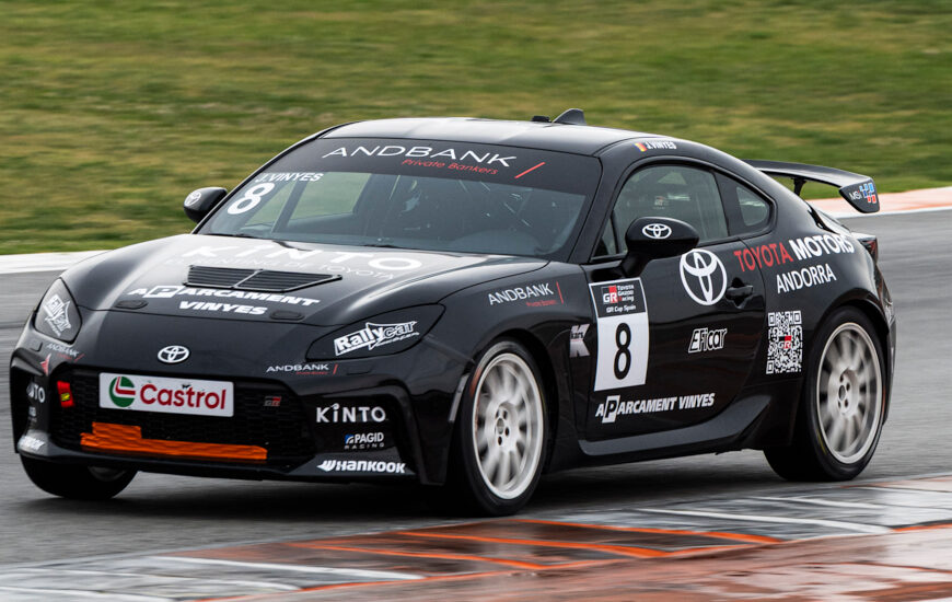 Brillant actuació de L’equip Vinyes Dabad a València